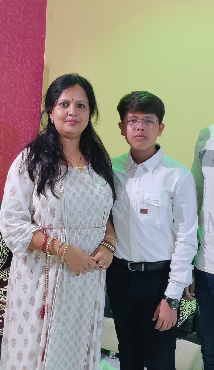 manasmitak's tweet photo. Happy birthday my Jan ❤️❤️🎂💐
#happybirthday #Prayash https://t.co/cJIRnyFAhd