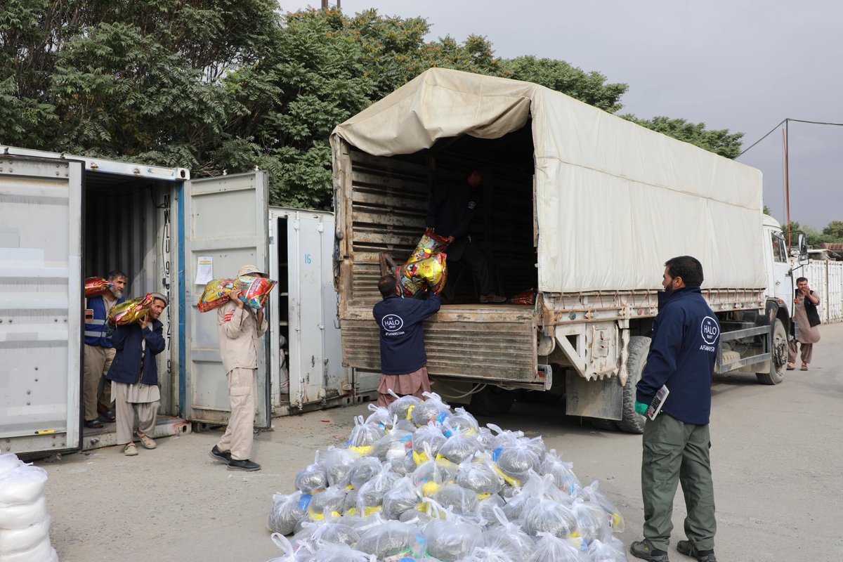 TheHALOTrust's tweet photo. Following the devastating flash floods that hit Maidan Wardak &amp; Kabul provinces in #Afghanistan, we're supporting those in need- delivering essential food &amp; water supplies, destroying explosives unearthed by the water &amp; using our minefield excavators to clear blocked roads. https://t.co/FFII4YAUOe