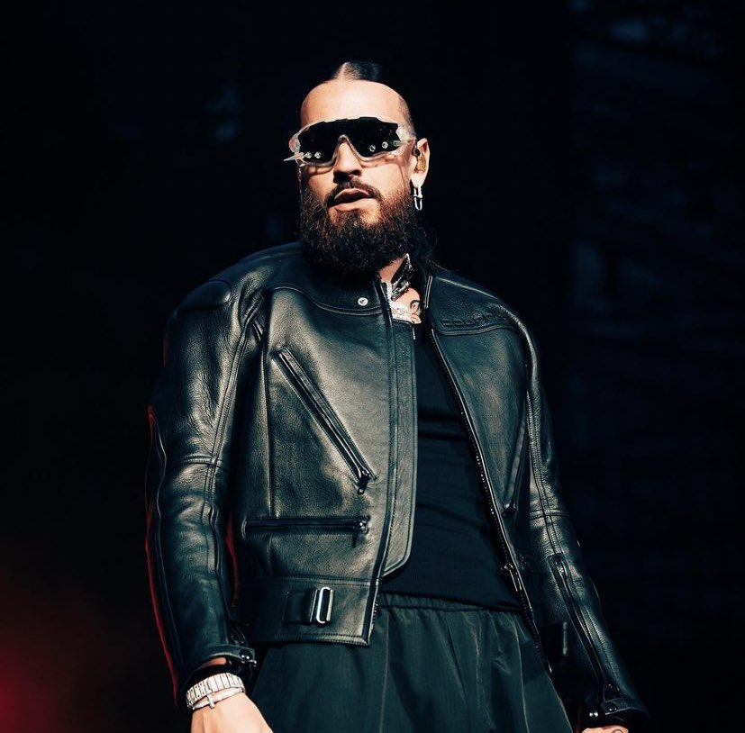 60SecondesSCH's tweet photo. Une semaine déjà depuis ce concert mémorable 🔥❤️ https://t.co/l2FSTOv7y3