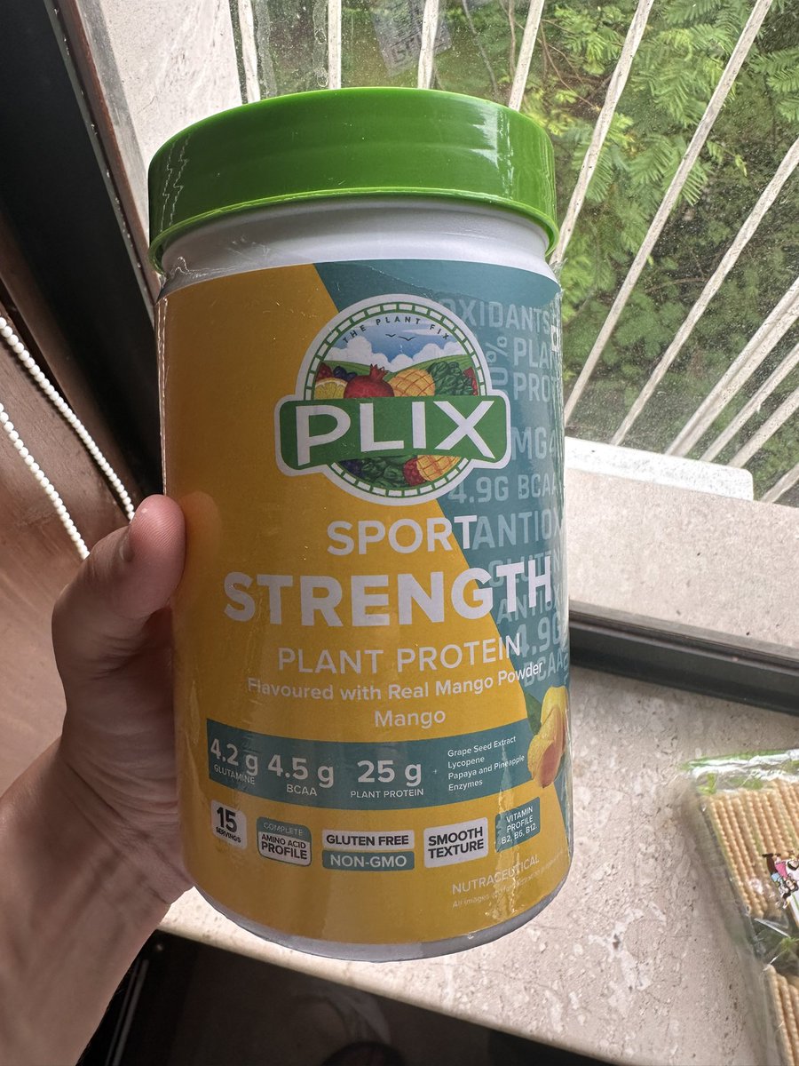 KunalKNM7's tweet photo. Received a November 2022 manufactured product. Old packaging. Price of product on website is 1399. Price on box is 1249. Casually bifurcated it as a protein + shaker (when I didn’t want a shaker). How can you do this to a returning customer? #Plix @akashzaveri SO DISAPPOINTED !!! https://t.co/AzT4FBxVt8