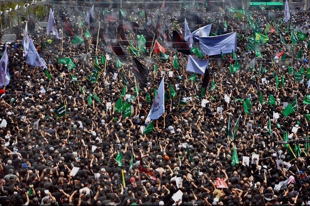 ph_basraa's tweet photo. هذا حُسينُنا .. فـ أين يزيدكُم؟!

#ركضة_طويريج 
#عظم_الله_اجوركم https://t.co/4KxoGfeXnL