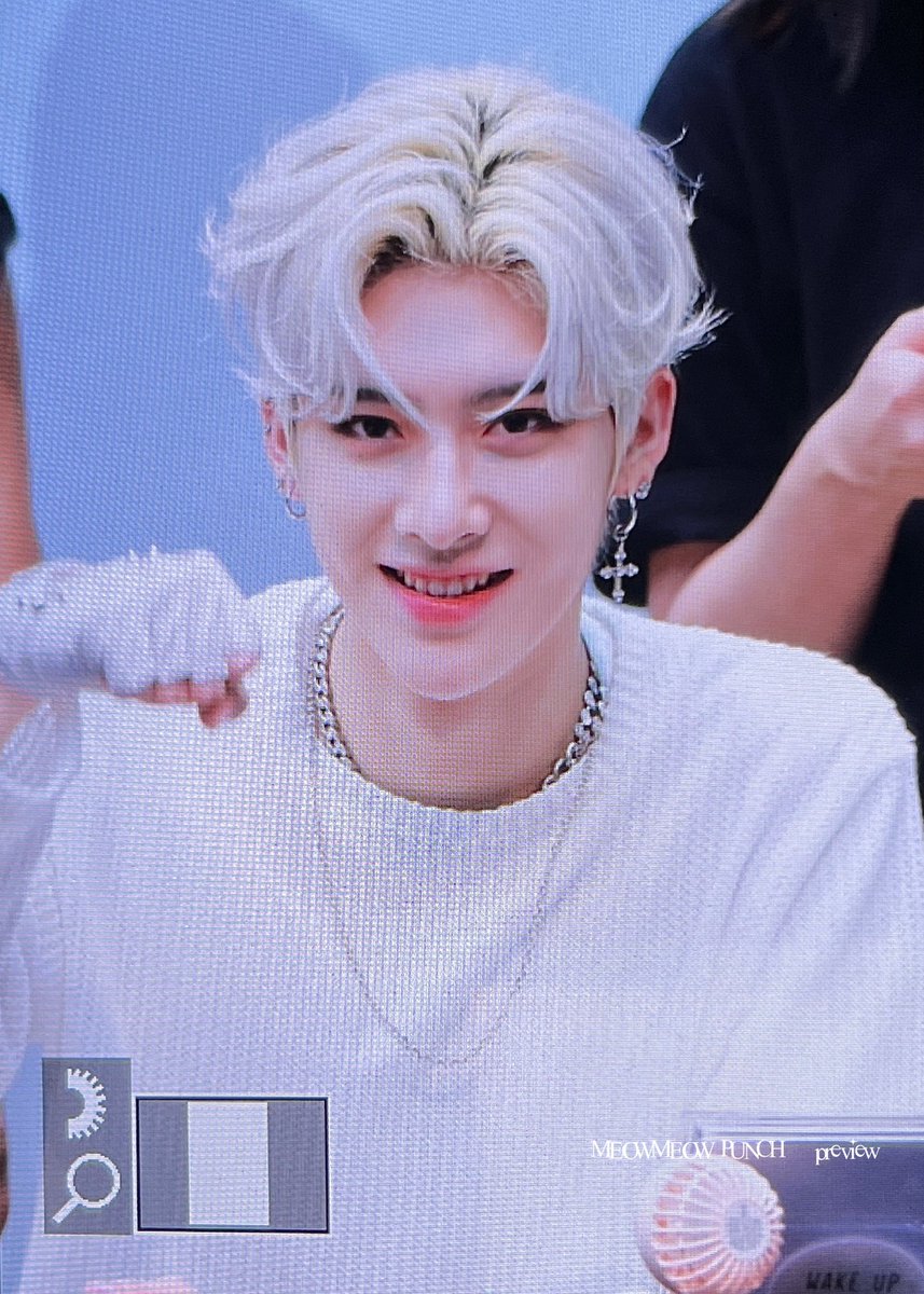 MEOWPUNCH0520's tweet image. 230729 에버라인 𝓹𝓻𝓮𝓿𝓲𝓮𝔀 
냥냥펀치 꺄🐱👊🏻
#𝓡𝓲𝓬𝓴𝔂 #리키 #沈泉锐
#ZEROBASEONE #ZB1 #제로베이스원