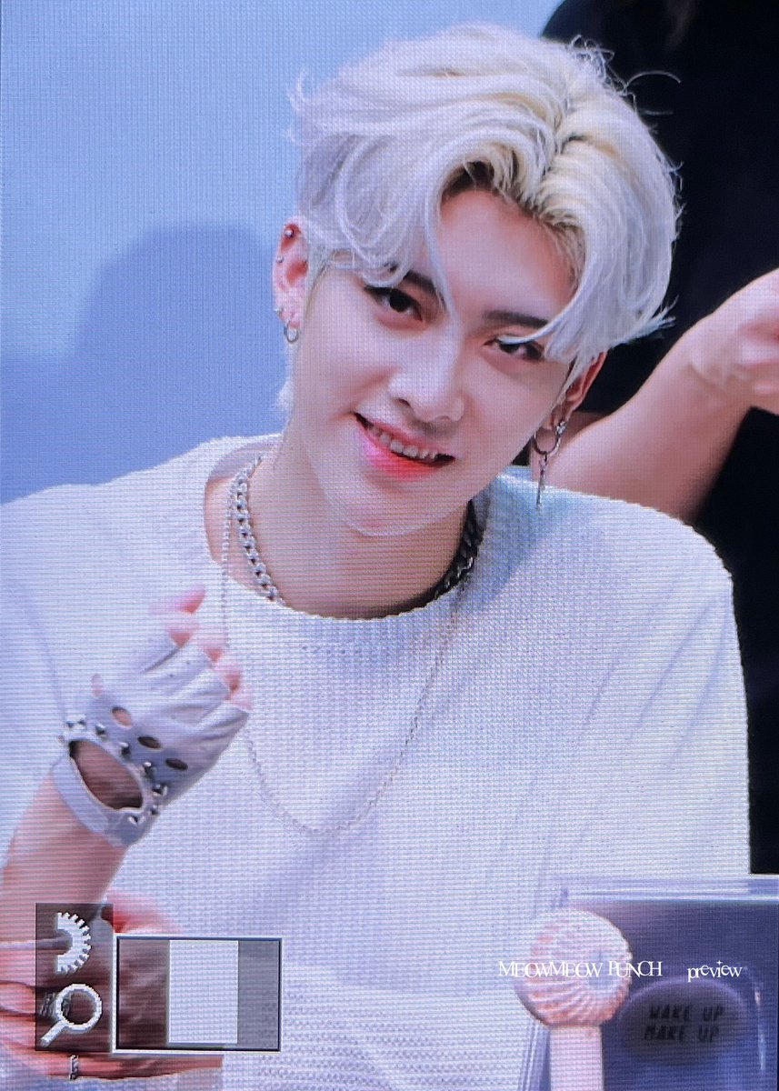 MEOWPUNCH0520's tweet image. 230729 에버라인 𝓹𝓻𝓮𝓿𝓲𝓮𝔀 
냥냥펀치 꺄🐱👊🏻
#𝓡𝓲𝓬𝓴𝔂 #리키 #沈泉锐
#ZEROBASEONE #ZB1 #제로베이스원