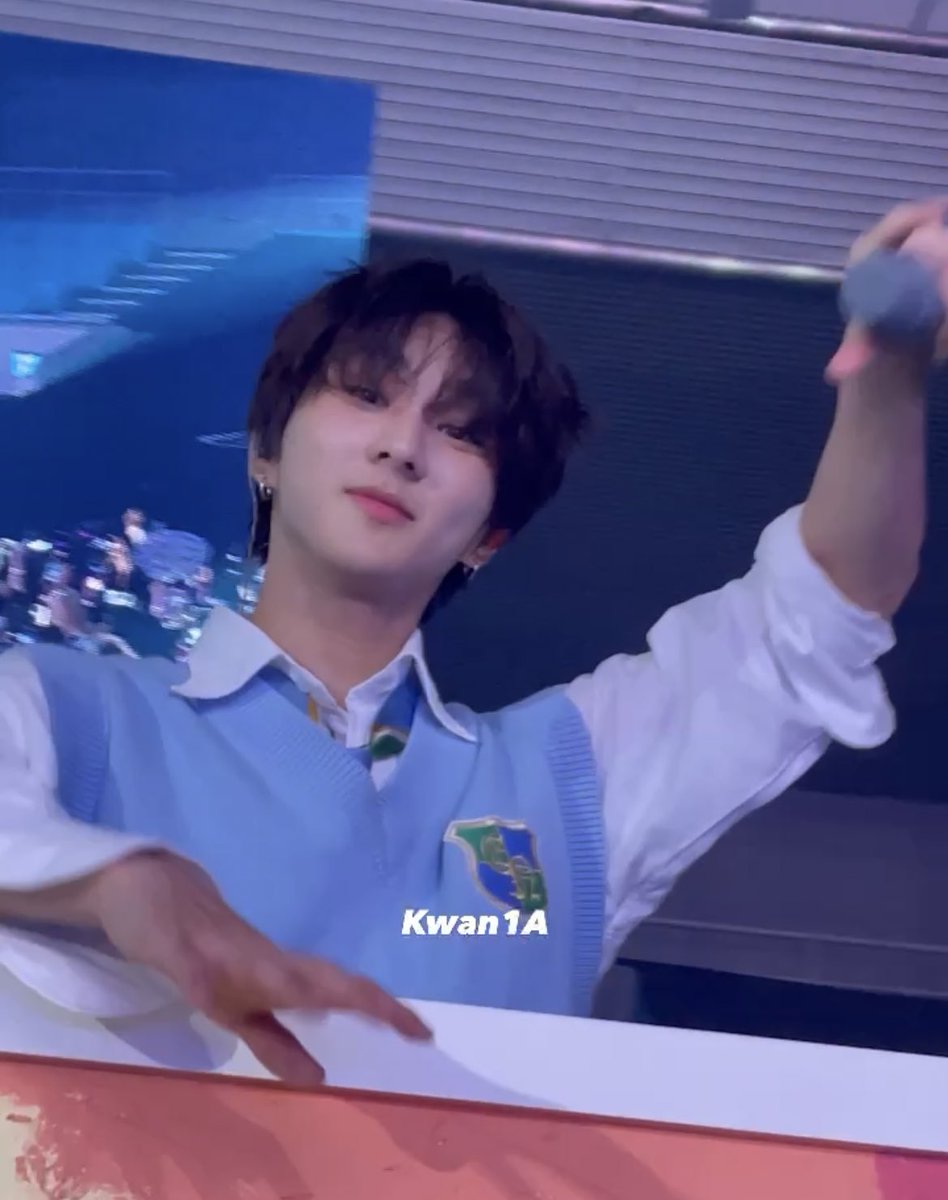 Kwan1A's tweet photo. JUNGWON 😭🤍🤍🤍🤍🤍😭😭🤍 https://t.co/y96r2uWS66