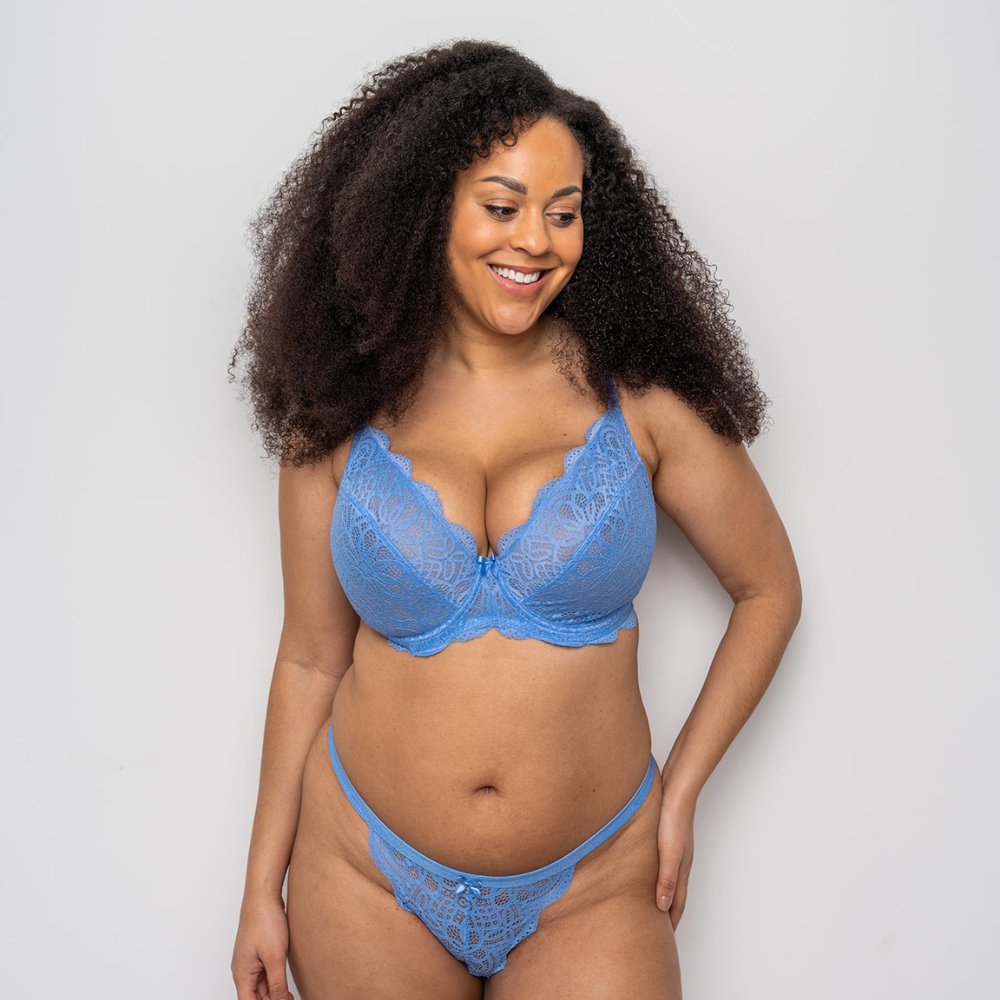 Not just a bralette but an everyday staple!

Our Unpadded Bralette is made from a gorgeous floral lace and is super comfy yet still supportive 🍒

Buy it now ivoryrose.com/collections/li…

#LOVEivoryrose #fullerbust #swimwear #underwear #lingeri