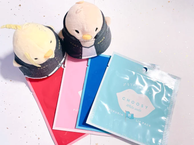 帰り道で推し色リップパックとやらを買いました(ドマドとばふばにした)  きっかさん()の生誕祭、きっかさんはもちろんゲストレイヤーさんたちもみんな綺麗でかわいくて片手で持ち上げられそうなくらい顔小さかった  2枚目は動画対応で風船で目隠しされたわたしの絵