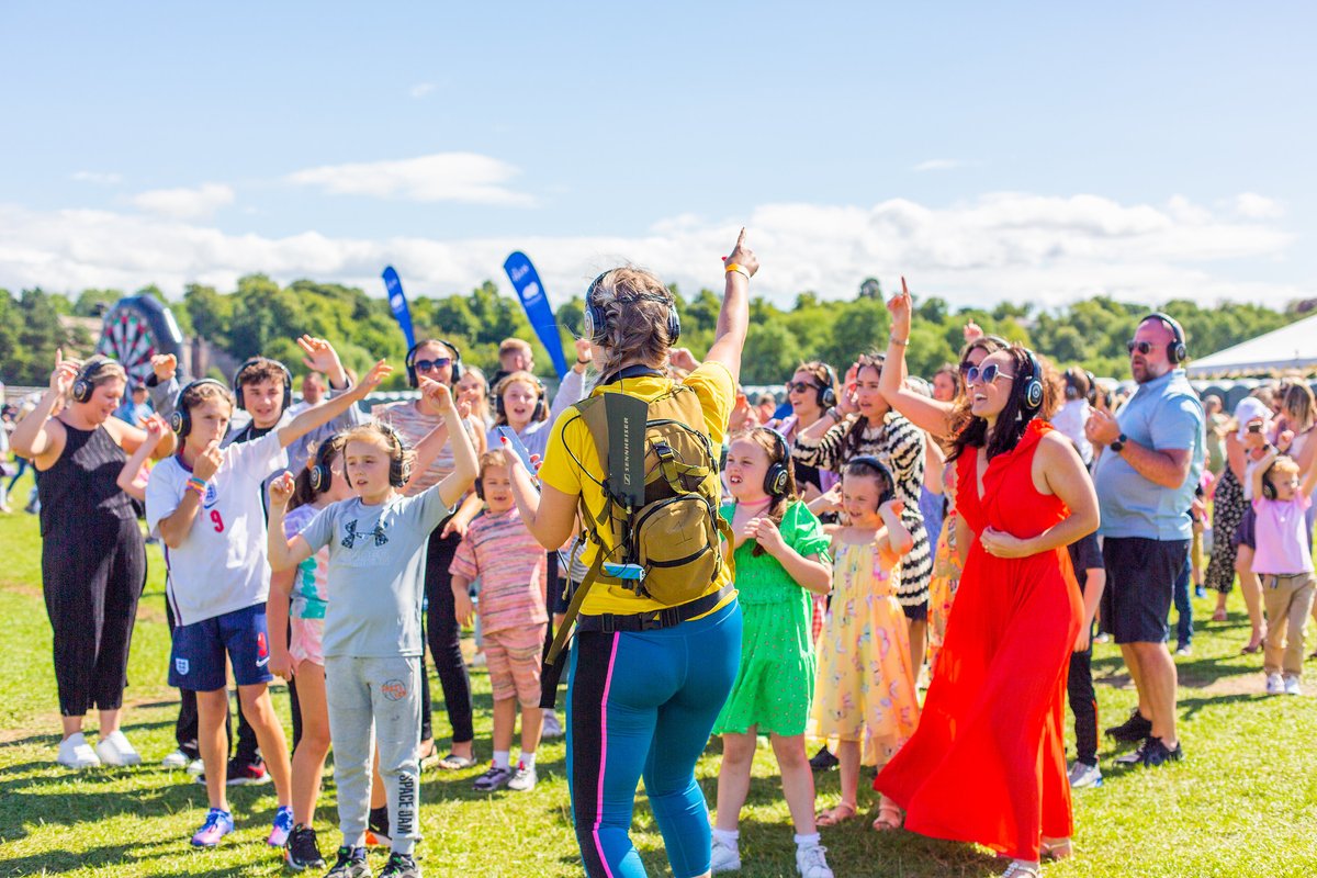 ChesterRaces's tweet image. IT'S COMPETITION TIME🚨

Would you like to WIN 4x Roodee Tickets for Family Day 2023, along with a stay in our on-site hotel, the Holiday Inn Express on Saturday 5th August?

To Enter:
LIKE and SHARE this post
Tag a friend!

Competition closes at 9am 02/08/23.