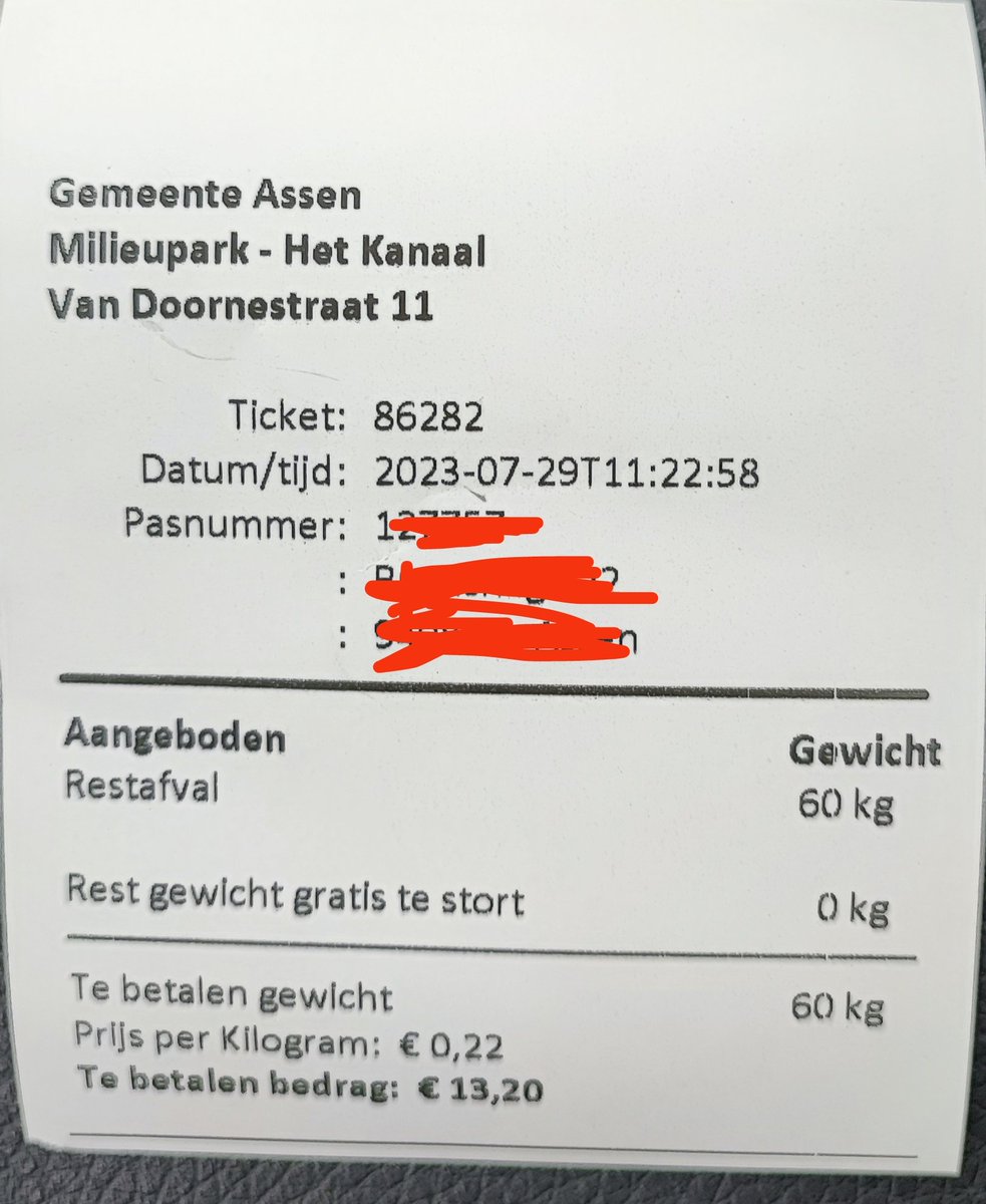 Je koopt een kast met daarop 21% #belasting, na 15 jaar gooi hem weg en betaald weer belasting... Een gemiddelde één deurs kast weegt 40kg maar volgens de <a href="/Gemeente_Assen/">Gemeente Assen</a> 60 kg.  Op deze manier werken gemeentes #illegaal dumpen toch in de hand?
