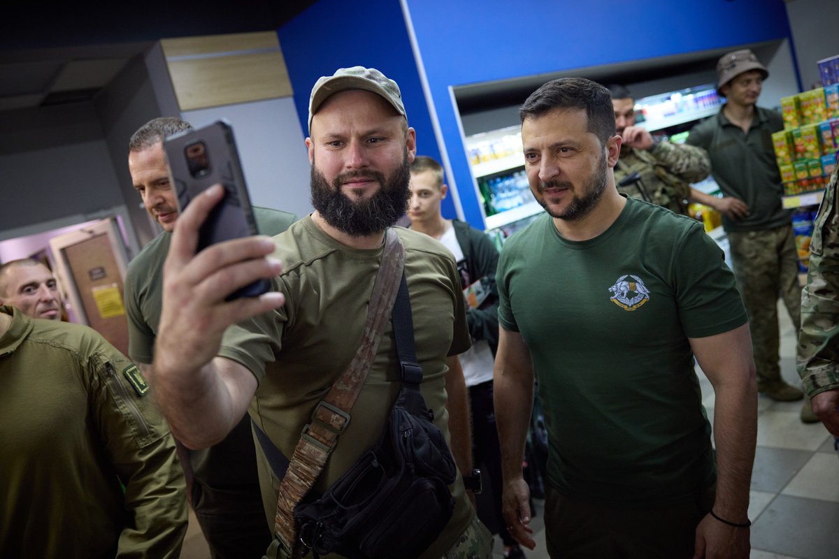ZelenskyyUa's tweet photo. Our Donetsk region. Already a traditional coffee talk at a filling station. Thank you to everyone who fights for Ukraine and who helps and supports! https://t.co/ktviUdqaVo