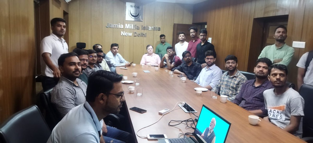 jmiu_official's tweet photo. A large number of students,teachers &amp;non-teaching staff of 
@jmiu_official watched the live streaming of Hon’ble @PMOIndia Shri @narendramodi ‘s address today at Akhil Bhartiya Shiksha Samagam (ABSS)that coincided with the 3rd anniversary of NEP2020. @EduMinOfIndia @dpradhanbjp https://t.co/d7YPnf0u75