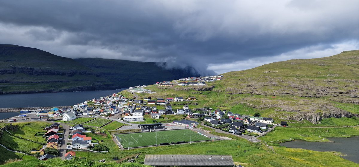FlooooooooooK's tweet photo. Après avoir vu Henningsvaer en 2017. Voici Eiði. 
On complète la liste des pépites. https://t.co/FCEdlzgx2r