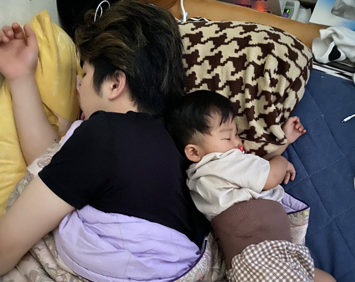 eighter11093's tweet photo. 魁君*✿𝐻𝑎𝑝𝑝𝑦 𝐵𝑖𝑟𝑡ℎ𝑑𝑎𝑦✿*
今年は2人目の子と病院から祝わせて頂きます✋
来年はちゃんとお祝いしてあげるね🤭

これからも子供にデレデレなパパでいてくださいな😂 https://t.co/QSdS8Ma7ar