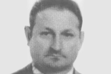 CarlosDeUrrecha's tweet photo. "Cuando nos acercamos estaba tendido en el suelo y de detrás de una oreja manaba abundante sangre'
Subcomisario CNP D. Agustín Ruiz Fernández de Retana asesinado con un tiro en la nuca en Vitoria por los cobardes de ETA

"Era un blanco fácil"
https://t.co/G3GE0JjZ9N https://t.co/hyNVd7GpdA