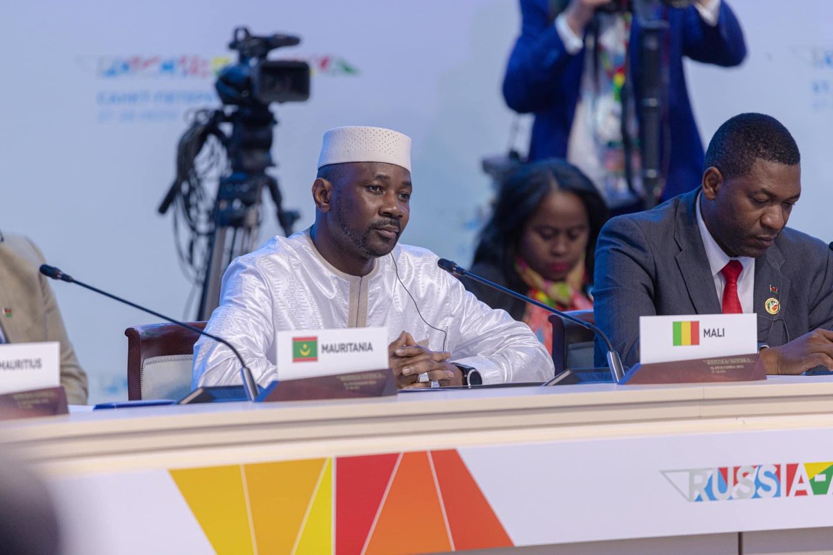 DarajaHaidara's tweet photo. SEM. Le Président Colonel Assimi Goita, dans son allocution lors du forum économique et humanitaire a salué la qualité de la coopération entre le Mali et la Russie: “Un partenariat historique fondé sur une amitié de longue date,la sincérité,le respect mutuel”

ST. PETERSBURG 2023 https://t.co/LdSZ3ddo0N