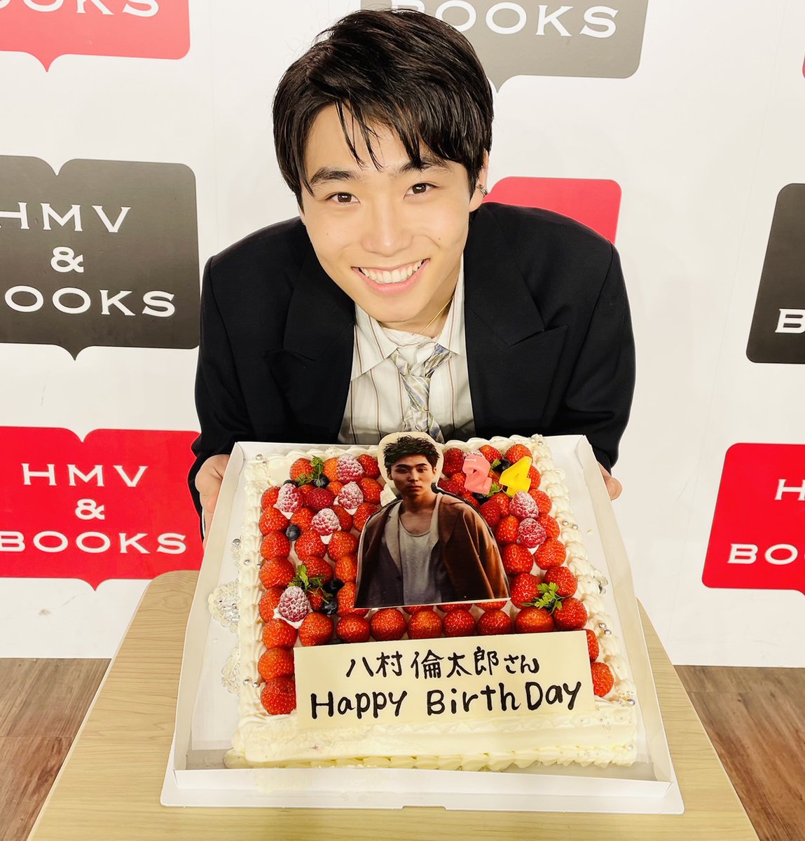 八村倫太郎】 本日1st写真集『record』発売記念イベントを行って