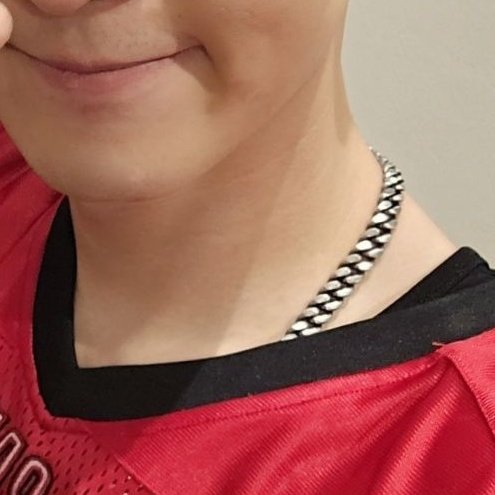 exorijilleo's tweet photo. so chanyeol wore a black shirt inside his jersey? 😃 https://t.co/xFmTeSxJ5V
