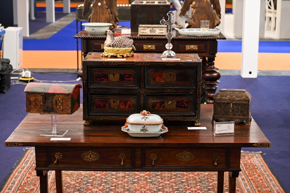feriaFERIARTE's tweet photo. En #Feriarte23 podrás encontrar una gran selección de muebles históricos y de época para darle a tu hogar un encanto especial. https://t.co/Z1Lr7nyZOE