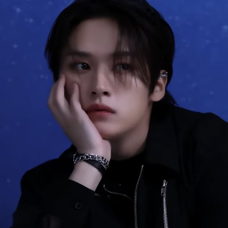 Ieeknowfiles's tweet photo. serving visuals 

#LEEKNOW #리노 https://t.co/FsxNmNzjVE