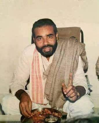 तस्वीर तो पुरानी है,,
लेकिन सही नाम बताने वाले को फॉलोबैक करूगीं...! ❤️

Rt Must