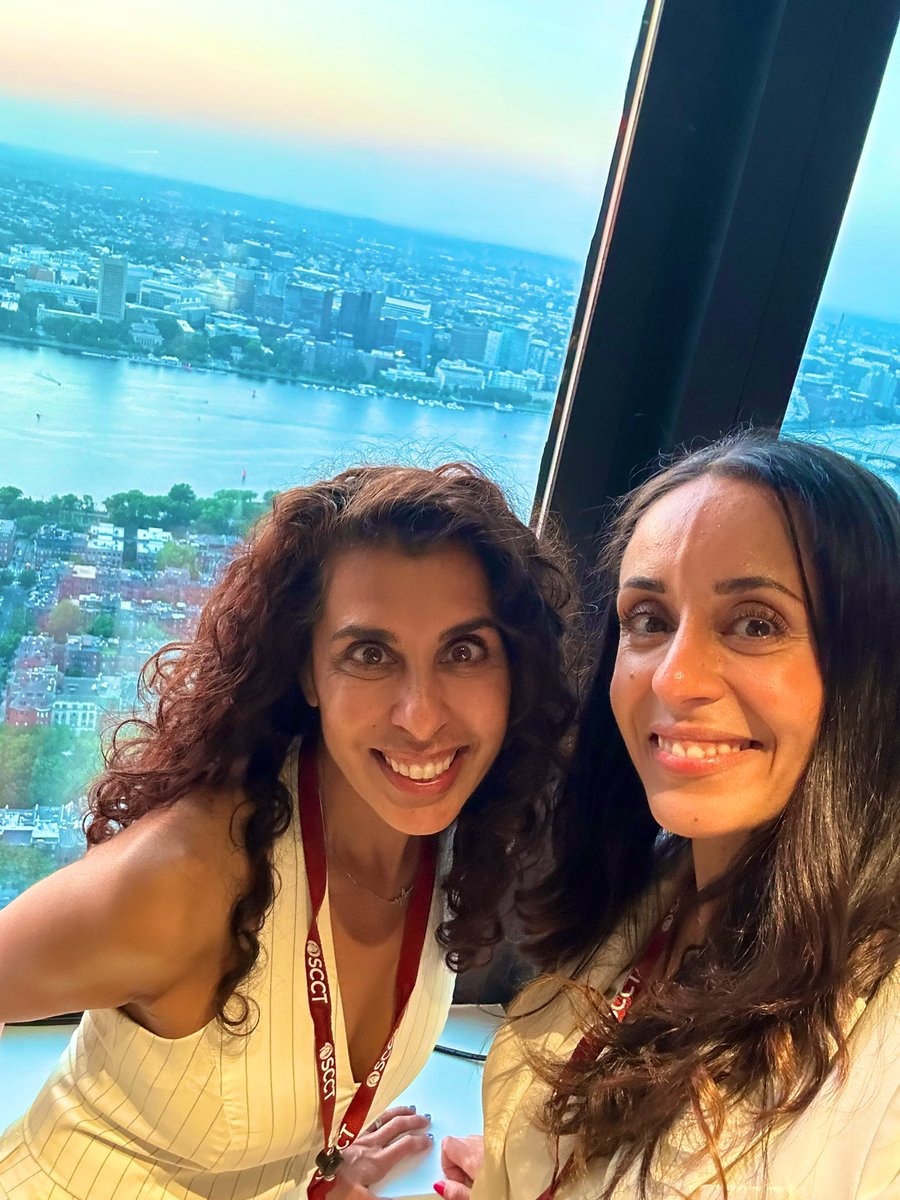 Let's take a moment to celebrate this rockstar 🤩 @DrMarthaGulati has contributed enormously to women's heart health. Her efforts have increased our understanding of prevention of heart disease. She empowers women across the 🌎 #SCCT2023