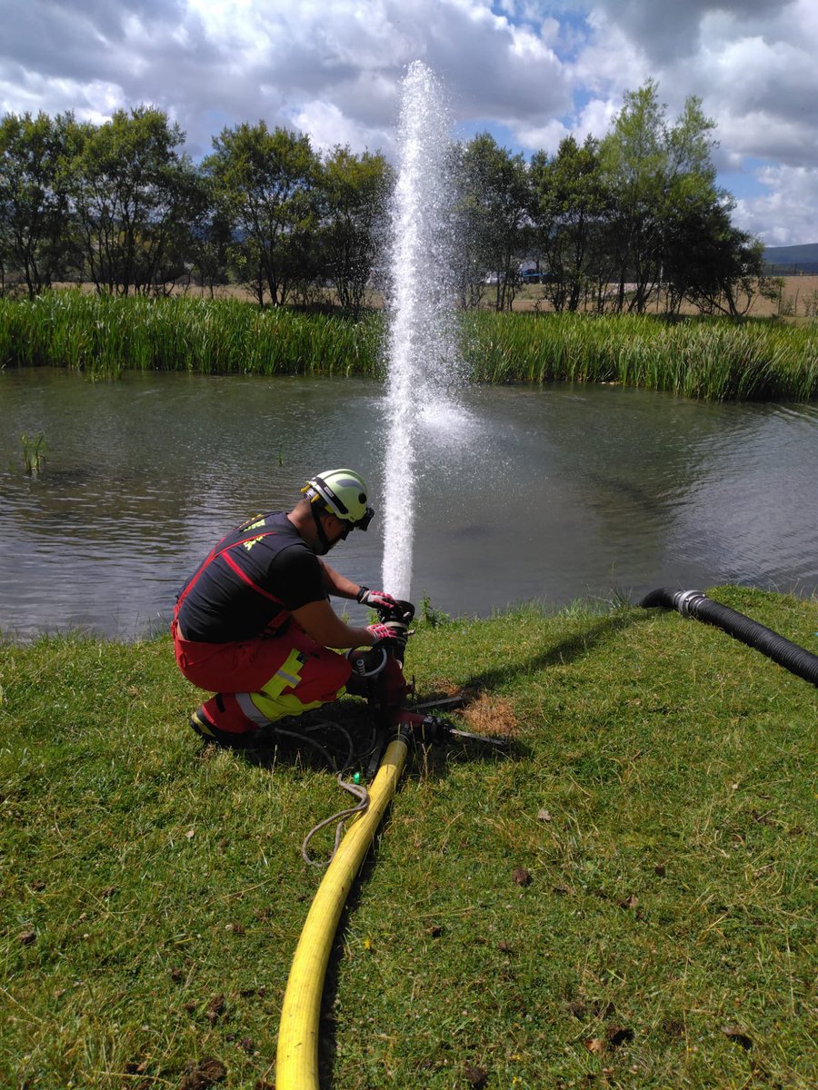112Cantabria's tweet photo. Práctica de manejo de bombas e instalaciones de gran caudal en #Requejo, #CampooDeEnmedio https://t.co/O7h6w5YpGL