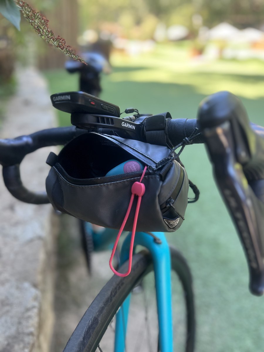 BeeWildOutside's tweet image. Sunscreen is #essentialgear for #cyclists.  In your jersey pocket or burrito bag, Bee Wild Outside is on hand when you need it. Convenient to reapply when all you want is to get back to your ride. #refill #spf  #cyclinglife
