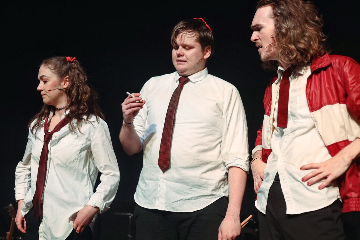 MISFITS 🎸👅

Photos from the sensational <a href="/MariiFflur/">Mari Fflur</a> 

Final show TONIGHT at 7pm

FATTONGUE.UK
