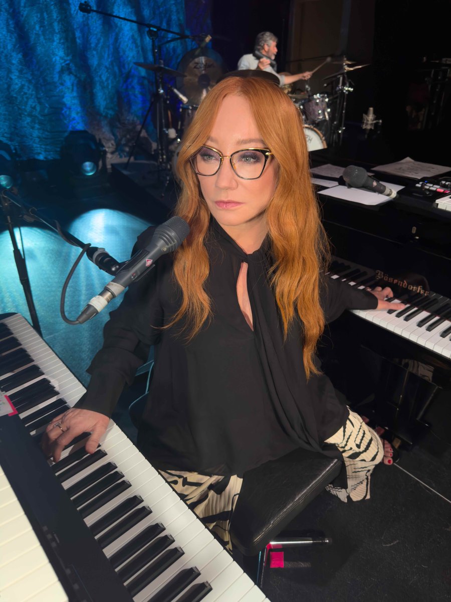 tori amos tweet media