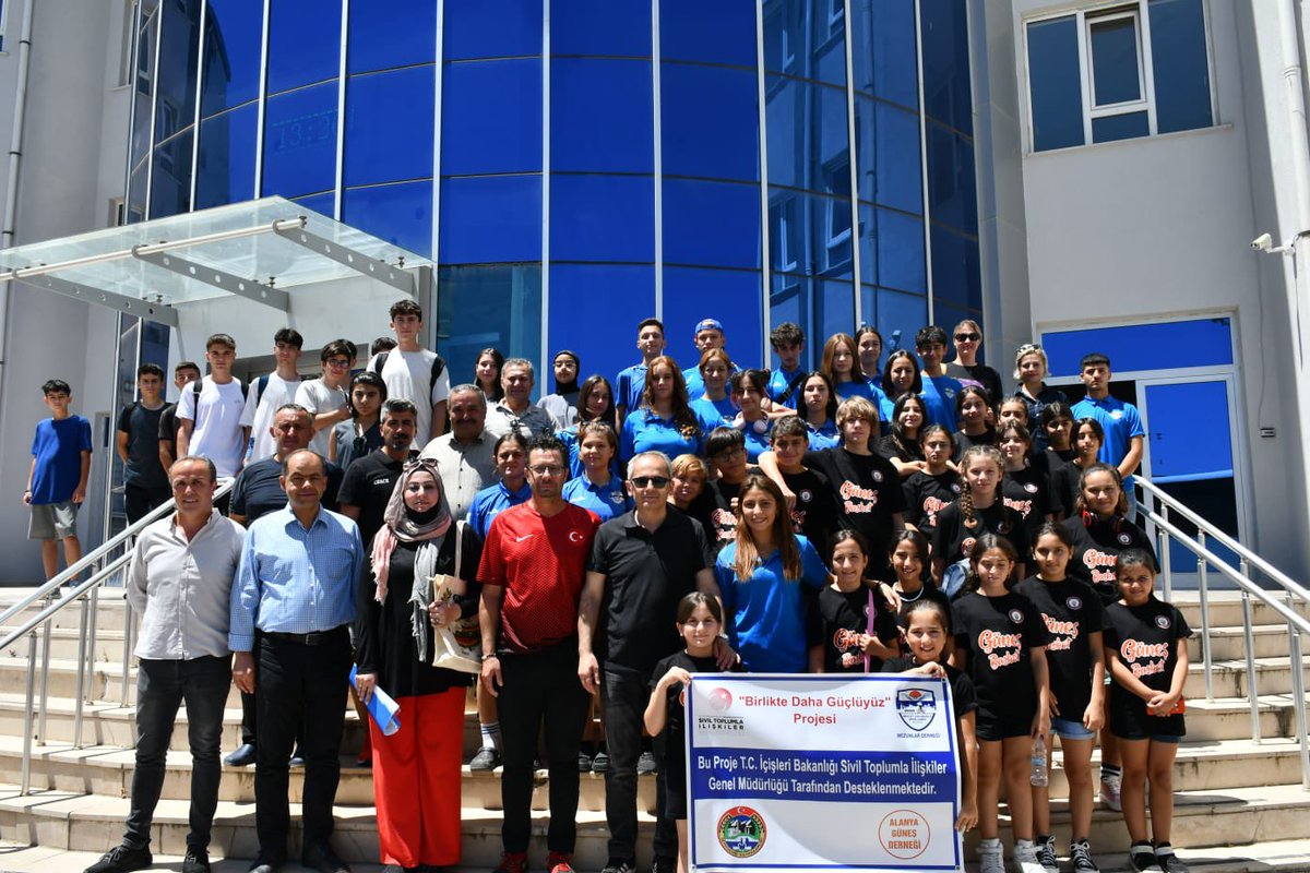 piskin_deniz's tweet photo. İçişleri Bakanlığımız tarafından desteklenen; Alanya Mevlüt Çavuşoğlu Spor Lisesi Mezunlar Derneği, Alanya Güneş Derneği ve Kaymakamlığımız iş birliğinde yürütülen “Birlikte Daha Güçlüyüz!" projesi kapsamında, Alanya'dan gelen öğrencilerimizi iki gün ilçemizde misafir edeceğiz. https://t.co/QwEatY7UOL