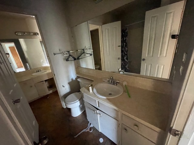 AdamInAustinTX's tweet photo. Sold! This North Austin fixer upper was near the Domain!! With some TLC, this property is going to be a great rental or flip!  #Austinflip #78745 #Austinfixerupper #RealEstateInvesting #FixAndFlip #FlippingHouses #InvestmentProperty #Fixerupper #adaminaustin #adaminaustintx https://t.co/mCfu3mBEUZ