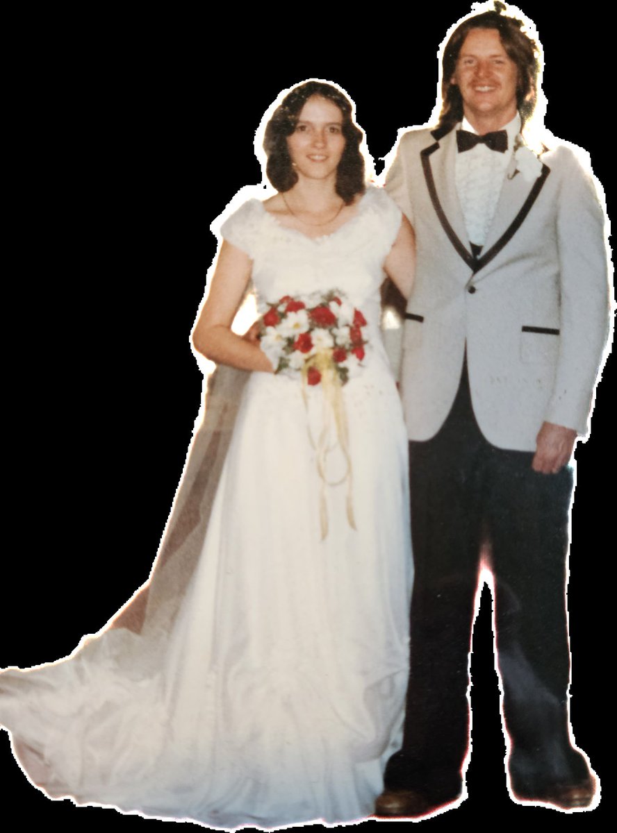 mechanicnu's tweet image. 43 years ago today I married Cindy .What an amazing person