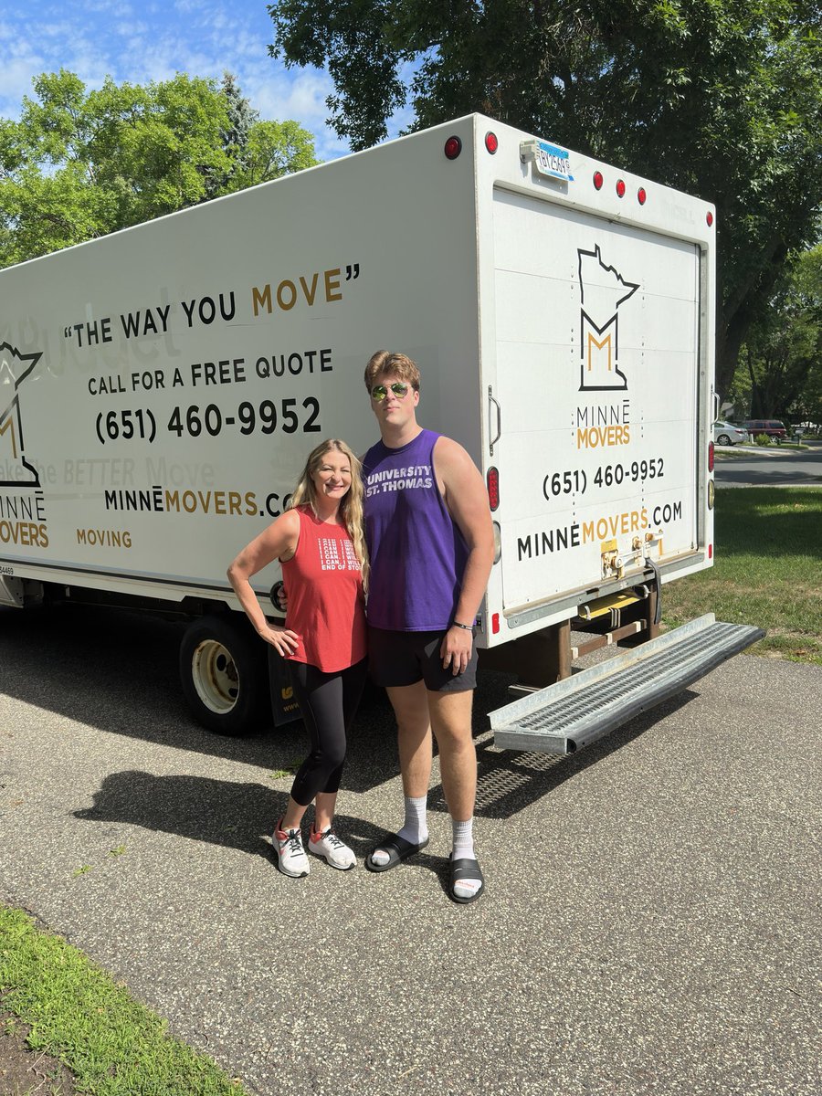 Jlala01762637's tweet photo. It’s that time again 😭it’s moving day 😭🙏✝️🏈 💜6️⃣7️⃣ #USTFOOTBALL
@Laliberte_ust67
@BraedyLalibert2 https://t.co/4nDiw1Jd5d
