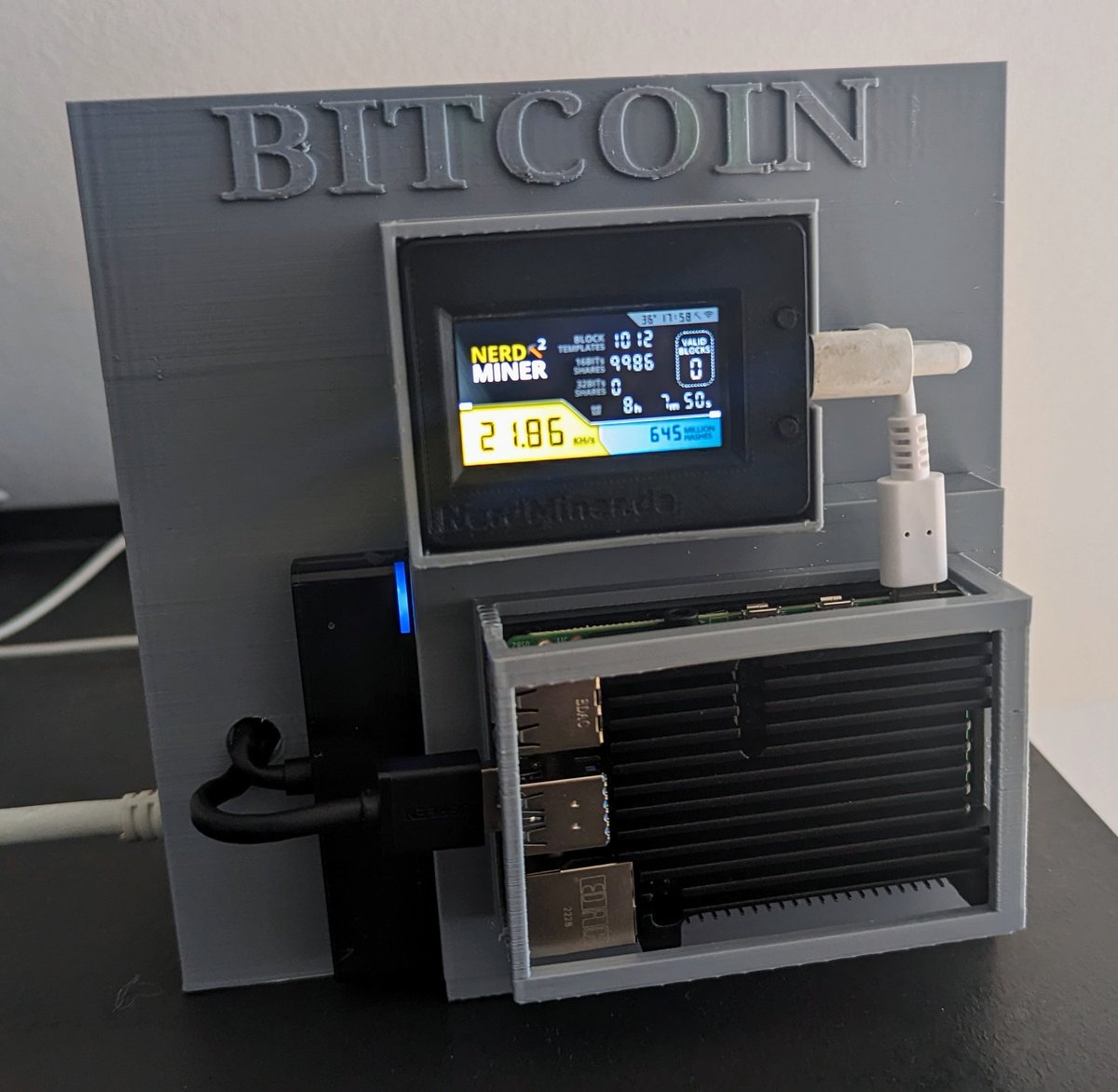 aboutpassions's tweet image. Dear #Plebs vielen Dank an @thiele_julius @satsforsun21 @blocktrainer @sunnydecree für Eure Inspirationen Rants Education und Hardware. Hier läuft eine @umbrel
#bitcoinnode #lightningnode ... übrigens auch über die #bcyber Node. STL Datei stelle ich gerne zur Verfügung.