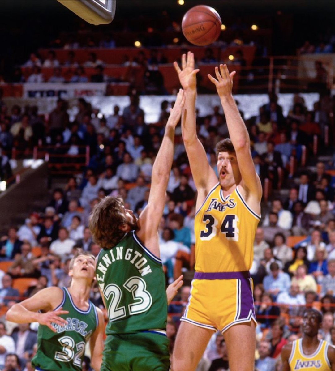 yungpxee's tweet photo. @TheHoopCentral Petur Gudmundsson 🗣️💯 https://t.co/3D2GTovcXW