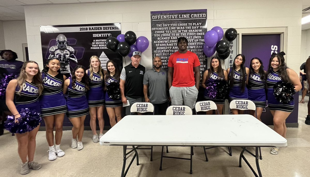 RRCRFootball's tweet photo. What an amazing morning with Marcus Bryant and his family!  Marcus presented a gift  to buy a new segment clock  and establish a scholarship fund for OLinemen!  Thanks to the coaches, booster board, Mr. Smith, Raider cheer and the Bryant family for coming out!   #WeareCR https://t.co/7LI2LXkNO1