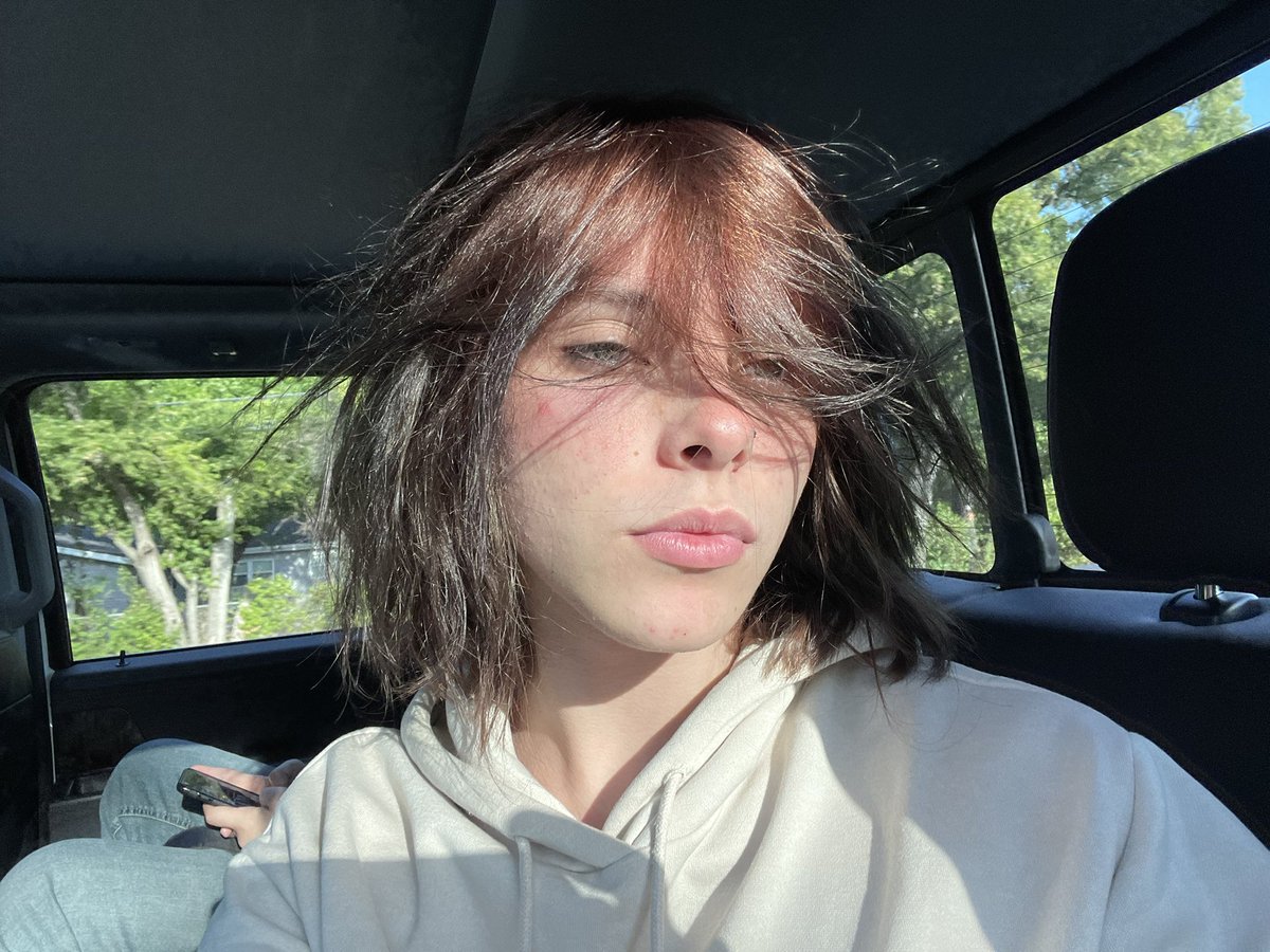 RAYE (@elyzhene) on Twitter photo 