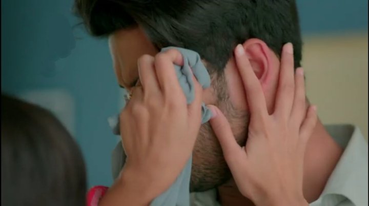 _timepass__'s tweet photo. Just them together does so much to me. Sooo sooo pretty and perfect together 😍🧿

#MeetAurMeet #MeetOnZee
#MeetOnZeeS1 https://t.co/jeQOS5NRAi