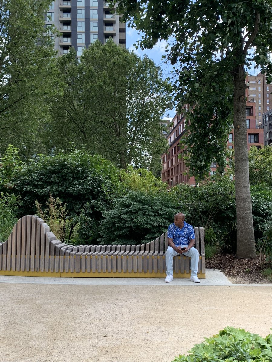 audreyflavoie's tweet photo. Pursuing to discover my new city, one neighbourhood at a time!
This is a child-friendly and sustainable urban design in Elephant and Castle #ElephantPark — integrating small-scale modular, intimate, playful, green and co-creation spaces 🛝🌻
#childfriendlycities #softdensity https://t.co/7ZA7Jw06c6