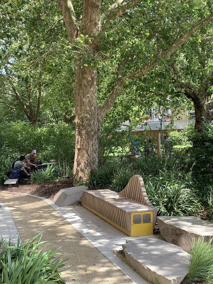 audreyflavoie's tweet photo. Pursuing to discover my new city, one neighbourhood at a time!
This is a child-friendly and sustainable urban design in Elephant and Castle #ElephantPark — integrating small-scale modular, intimate, playful, green and co-creation spaces 🛝🌻
#childfriendlycities #softdensity https://t.co/7ZA7Jw06c6