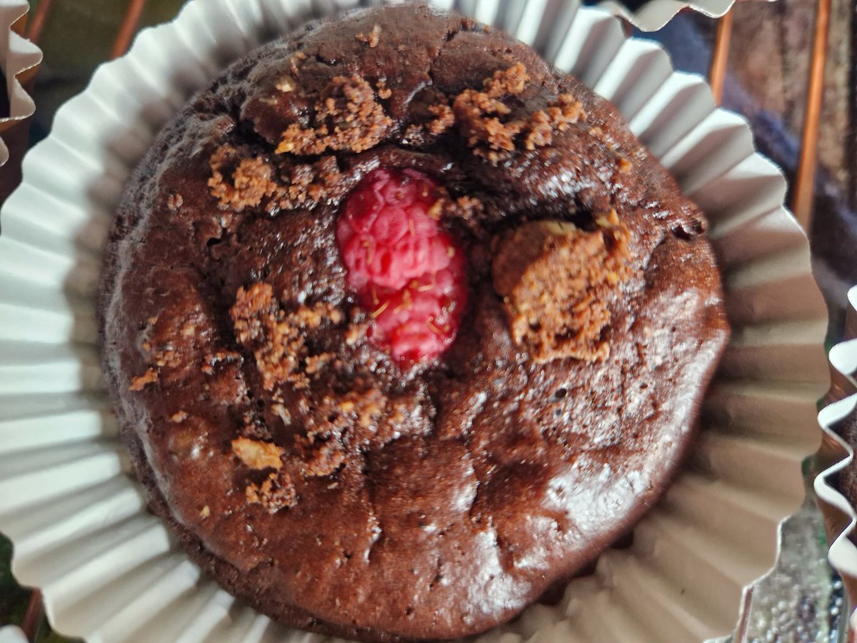 SamTongeWriter's tweet image. #weekendbaking😋