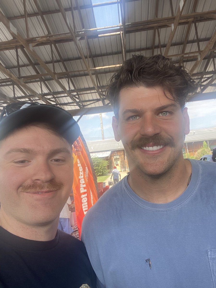 nolanhenderson1's tweet photo. Saw my boy @TaylorLewan77 today thanks man @BussinWTB https://t.co/iymTVsUhD6