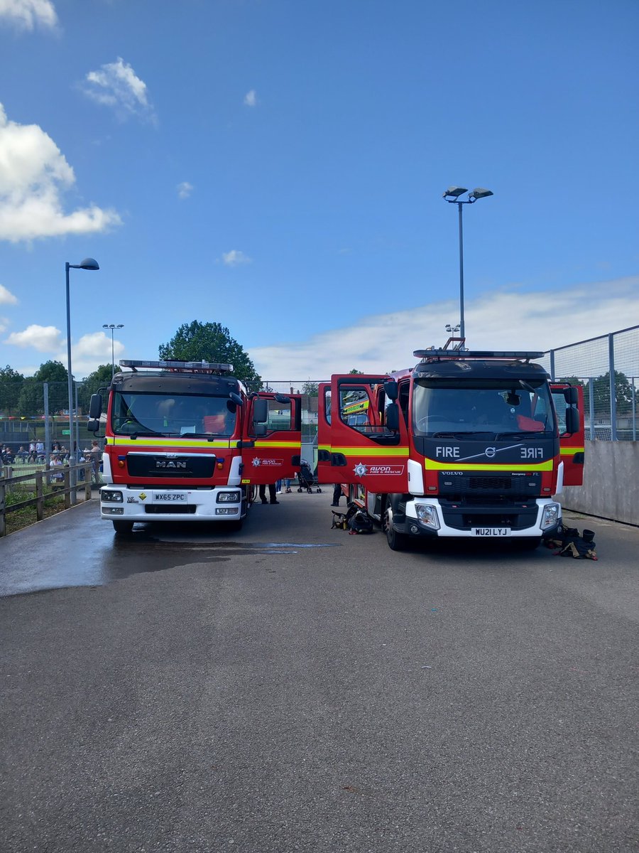 Bristol_Fire's tweet photo. Both appliances attended a community fayre today @ Merchants Academy Sports Centre, #Withypool. #notjustfires https://t.co/p5Z6YNc06Y