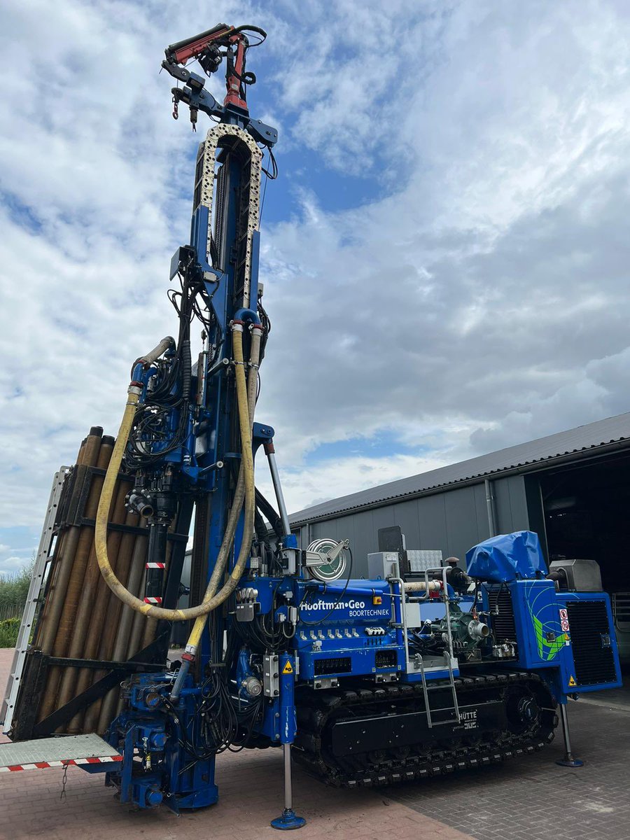 HooftmanGeo's tweet photo. Shine, shine, shine #zaterdagwasdag #benalruim12 #drillingmachine #boormachine https://t.co/R8CYMnQpsi