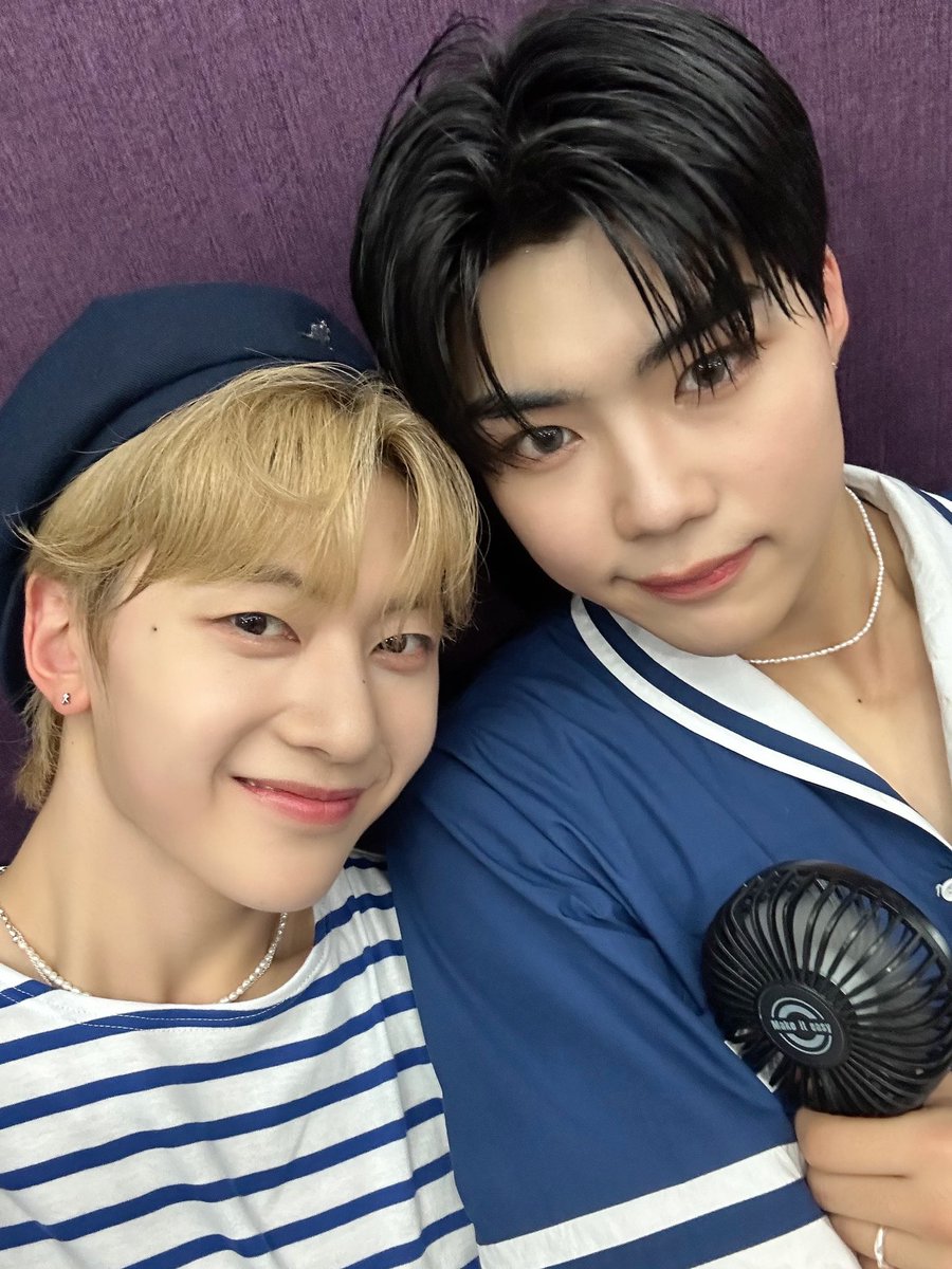 ZB1_official tweet picture