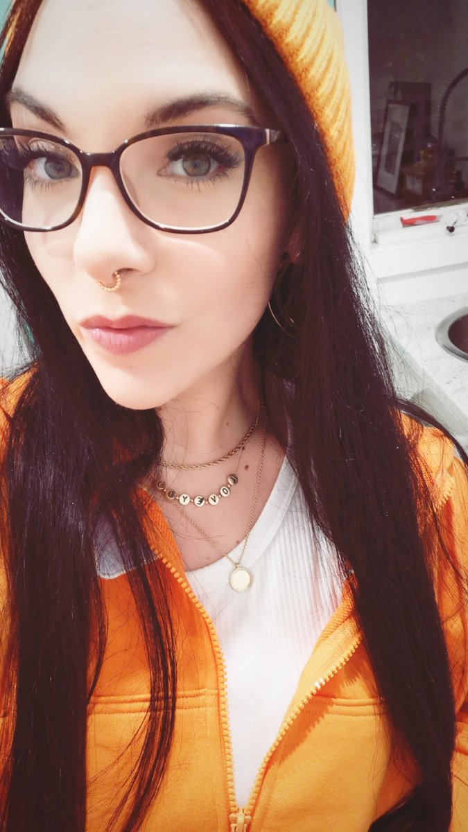 ThatPeachyCass's tweet photo. Glow up 🧡✌🏻 https://t.co/Uj5Pb1tVP4