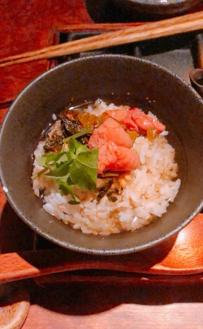 どちゃくそ食ってきた……めちゃくちゃ腹いっぱい夜の歌舞伎町は何回行ってもドキドキする笑 命がwwww