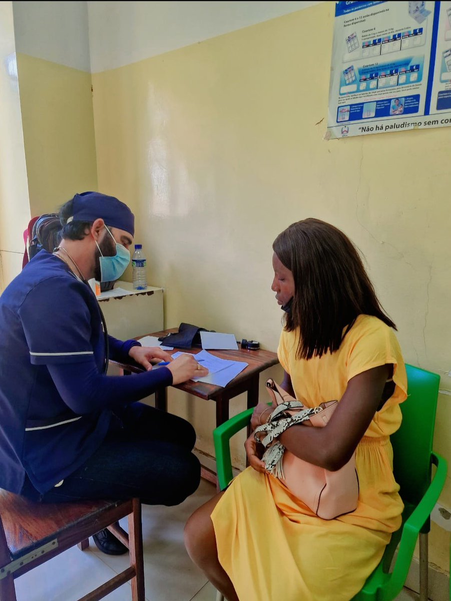 DrYusleivy's tweet photo. Profesionales de #PinardelRío continúan labores asistenciales en el Hospital Militar Principal del Sector Autónomo de Bissau en Guinea Bissau. 
En cada jornada, diseminan solidaridad y humanismo. 
#CubaCoopera #CubaPorLaVida https://t.co/b5oMZWvqg2