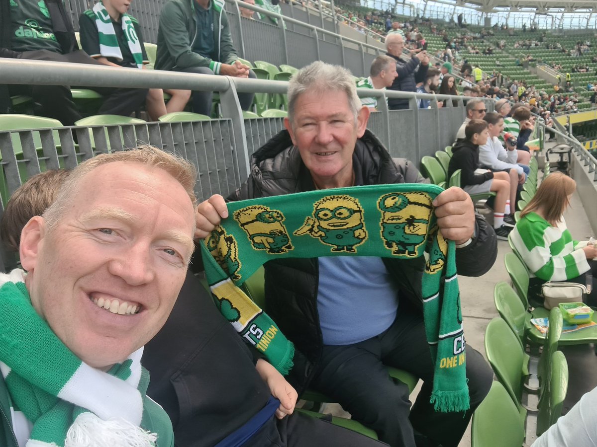 mcmanusmark's tweet photo. Paddy bringing the Minnions. 
#CELWOL | #COYBIG🍀 https://t.co/Pk4Lc0DryE