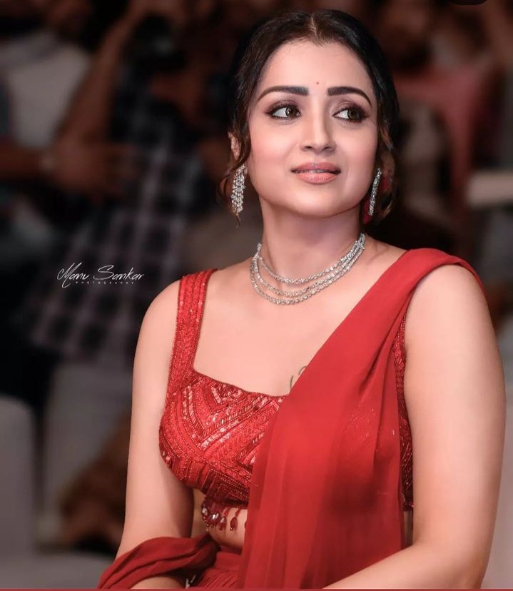 F2NEM4wb0AE7WL3?format=jpg&name=900x900