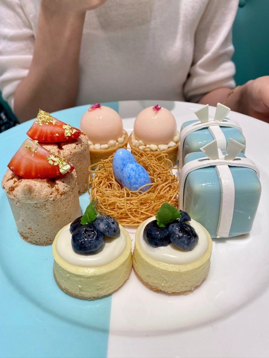 Life is like a box of chocolates， you never know what you are going to get。